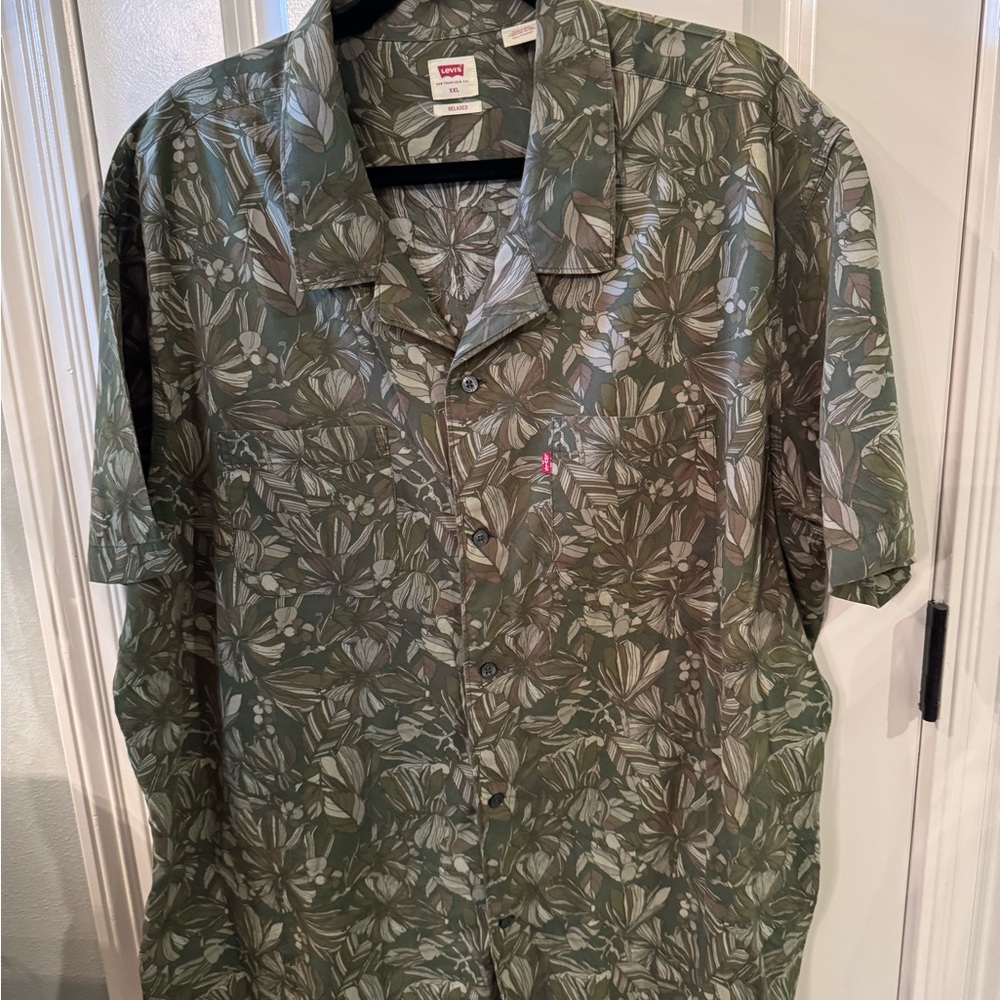 Levi's Olive Leaf Pattern Shirt